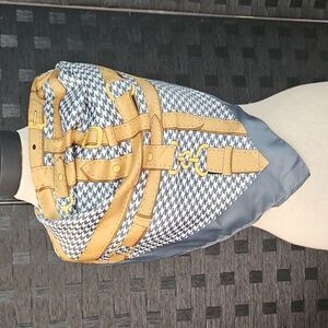Elegant Gray Houndstooth Belt & Buckel Print Scarf